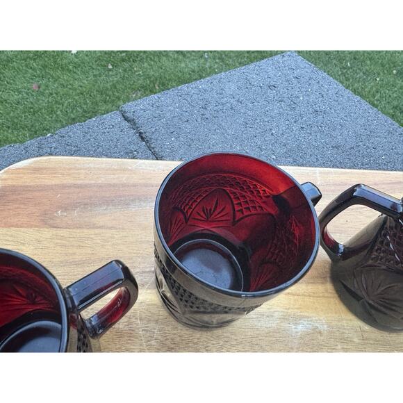 VINTAGE Ruby Red Mugs Luminarc Cristal D'arques France Cup Coffee Tea~ Set Of 4 - Picture 3 of 7